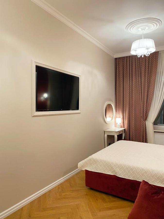 Grand De Luxe Residence Lviv Exteriör bild